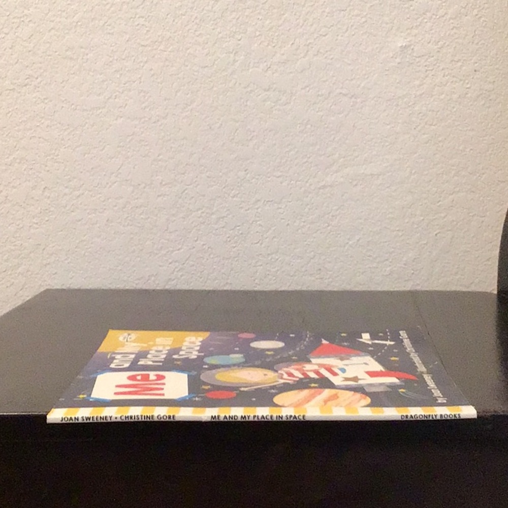 Me Books - Picture 8 of 15